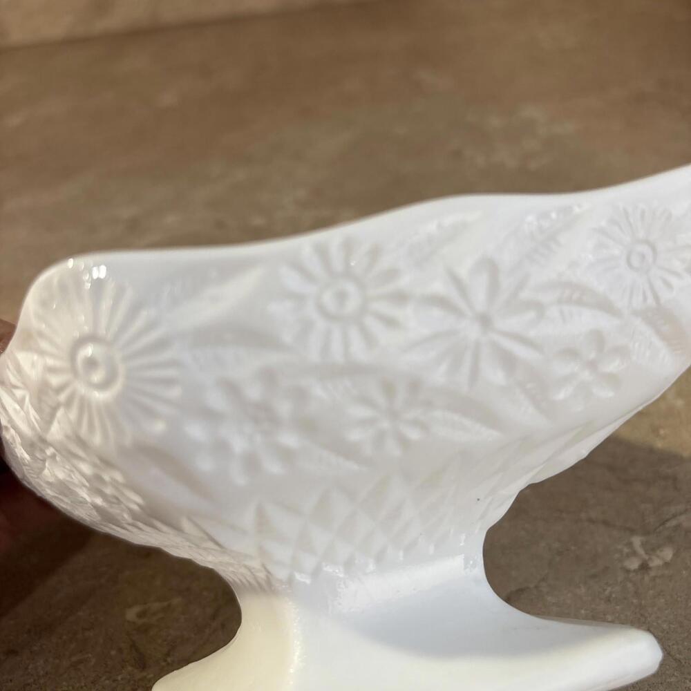 Westmoreland Pineapple Floral Milk Glass Pedestal Candy Dish Compote Vintage - Picture 5 of 5